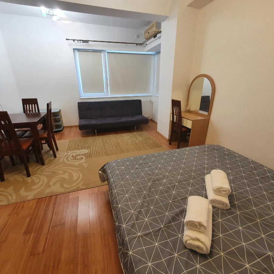 Апартаменты Apartament O Camera Мамая Экстерьер фото